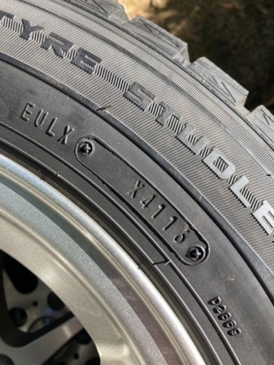 値下げ5穴タイプのフリードなどに　スタッドレスタイヤ　ホイール付き4本　185/65R15