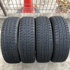 175/60R16 バリ山スタッドレスタイヤ4本無料　ラクティス...