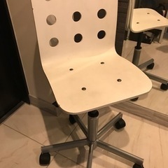 値下げ　IKEA 椅子　タイヤ付き　白　