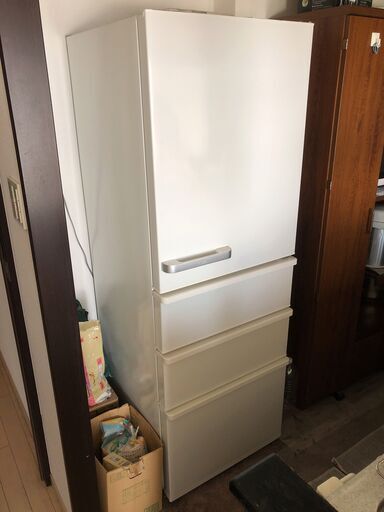 2018年製　アクア　4ドア冷凍冷蔵庫　AQR-36G2(W) を3万円売ります
