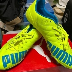 激安‼️新品‼️未使用‼️PUMAサッカーシューズ10、5 イン...