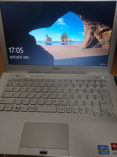 大人気SONY VAIO　高速SSD240G　Core i3搭載 メモリ4G  Wifi対応 Weｂカメラ　HDMI出力　軽量　バックライトキーボード　 Windows10搭載