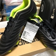 激安‼️新品‼️未使用‼️アディダスのサッカーシューズ28cm‼...