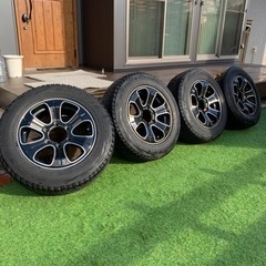 《お取引中》ハイエース スタッドレス MTS 215/65R16