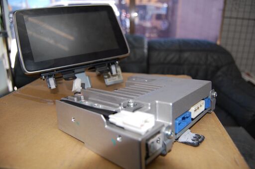 車のパーツ マツダ 純正ナビ 型式LDA-DJ5FS 初年度登録H27年8月