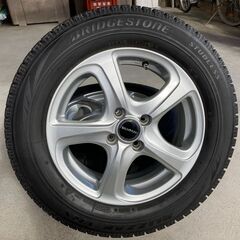 【大幅値下げ】スタッドレスタイヤ