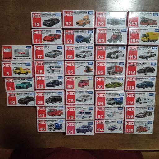トミカ３５台+イベントモデル１台