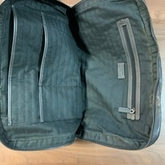 ジョルジオアルマーニ ビジネスバッグ 横40、高さ46、奥行き5センチ