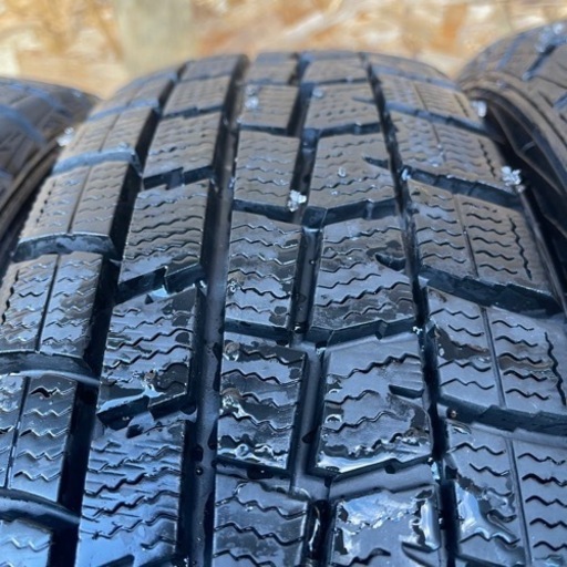 バリ山　DUNLOP WM01 165/55R15 スタッドレス  タイヤ　2015年製