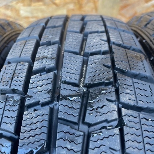 バリ山　DUNLOP WM01 165/55R15 スタッドレス  タイヤ　2015年製