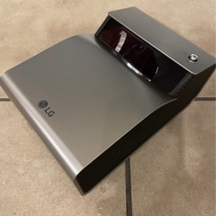 【美品箱入り】ホームシアターに！単焦点プロジェクター