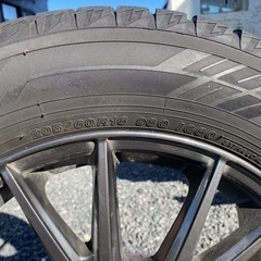 (取り引き中)ホイール付きスタッドレスタイヤ4本セット