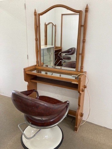 【残り１セット】美容室　鏡台・カット椅子セット