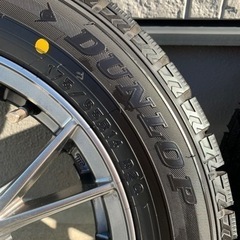 値下げ2万5千円→2万円　DUNLOP WINTER MAXX スタッドレスタイヤ　