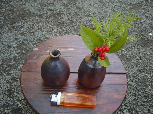 備前焼の一輪挿し 花器ペアーで500円 Mikisan 本厚木のインテリア雑貨 小物 花瓶 の中古あげます 譲ります ジモティーで不用品の処分
