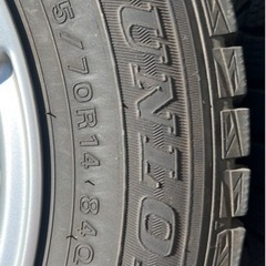 スタッドレスタイヤ　175/70R14 
