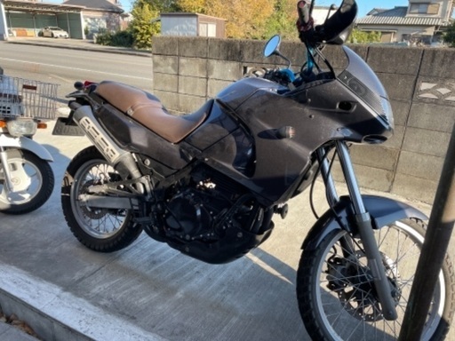 KLE400
