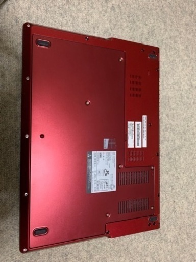 富士通FMV LIFEBOOK UH55K レッド インテル® Core™ i3-3227U プロセッサー