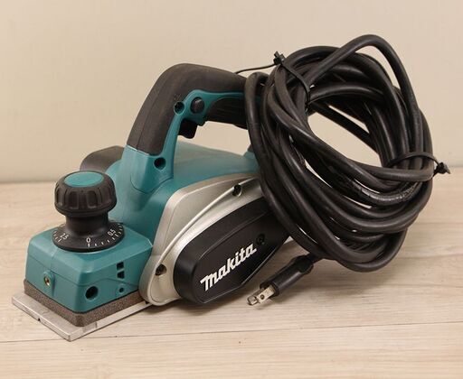 マキタ makita 82ミリカンナ KP0800A 電気カンナ (D4264asxY)