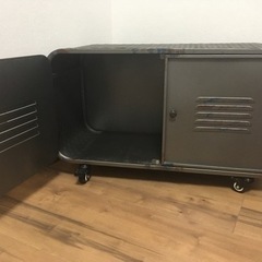 テレビ台　キャビネット　収納