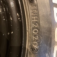 R12スタッドレス20年製ブリヂストン白レター