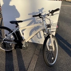 電動アシスト自転車 スポーツタイプ アルミフレーム シロ（26インチ