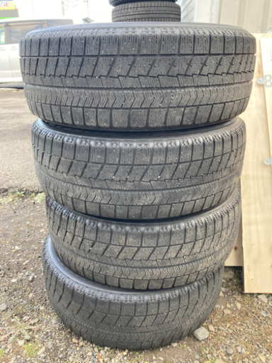 スタッドレスタイヤ① 割引あり 中古 ブリヂストン VRX 215/60R16 2015年