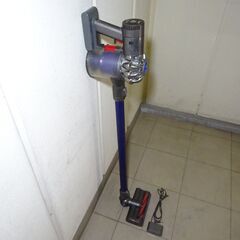 🍎電池新品 ダイソン スティッククリーナー カーボンファイバー搭載モーターヘッド DC62