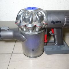🍎電池新品 ダイソン スティッククリーナー カーボンファイバー搭載モーターヘッド DC62
