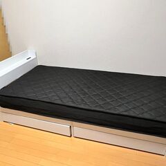 【ネット決済】ベッド キャスター付き 引き出し収納 木製ベッド ...