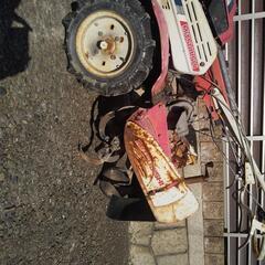 三菱トラクターMS65錆び汚れあります。