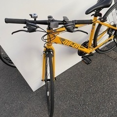 クロスバイク 黄 （700C) 21段変速 エアーオン