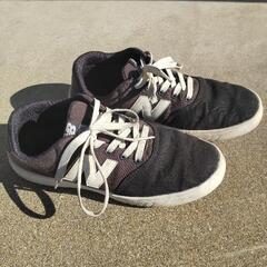 new balance スニーカー