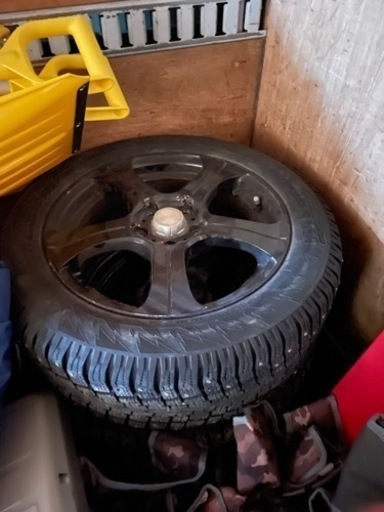 スパイクタイヤ205／55R16