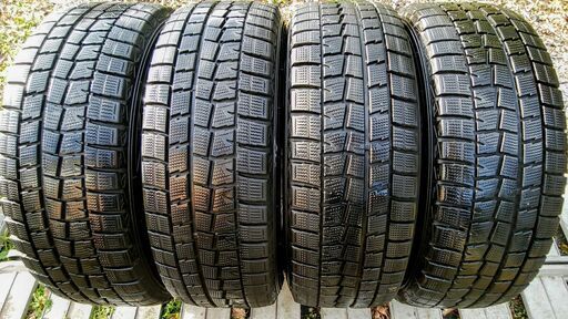 スタッドレスタイヤ+アルミホイール215/60R16 4本 スタッドレスタイヤ+アルミホイール215/60R16 4本