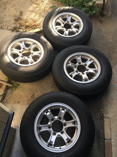 ［値下げ最終］ハイエース　ホイール　スタッドレス