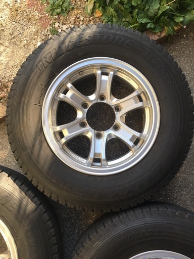 ［値下げ最終］ハイエース　ホイール　スタッドレス