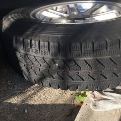 ［値下げ最終］ハイエース　ホイール　スタッドレス