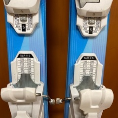 HEADジュニアスキー板とNordicaスキーブーツ