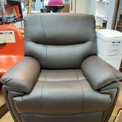 G5072　電動リクライニングソファー　応接　高級ソファー　使用２ヶ月　極上美品！　３点セット　別売り不可　ヤマダ電機　各ソファUSB＆USB-C差込口あり　送料B　家具　札幌　プラクラ南9条店　カード決済可能　新品定価230,000円