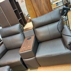 G5072　電動リクライニングソファー　応接　高級ソファー　使用２ヶ月　極上美品！　３点セット　別売り不可　ヤマダ電機　各ソファUSB＆USB-C差込口あり　送料B　家具　札幌　プラクラ南9条店　カード決済可能　新品定価230,000円