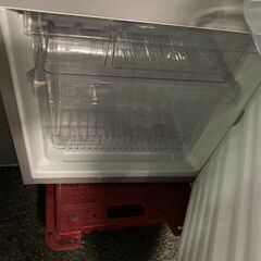 ☆中古 激安！！￥11,800！！＜目玉商品！＞U-ING 110㍑2ドア冷蔵庫