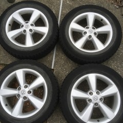 スタッドレスタイヤ　17インチ　日産純正ホイール　エクストレイル