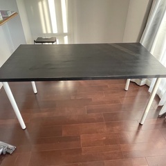 IKEA ダイニングテーブルの画像