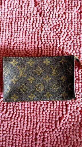 LOUIS VUITTON / ポーチ