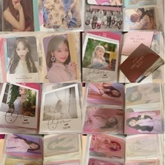 都内お渡し可能】 IZ*ONE トレカ、生写真、PVCなどまとめて