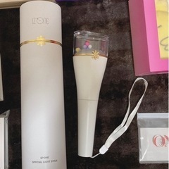 IZ*ONEグッズまとめてお譲り ペンライト、トレカ、ファンクラブ特典