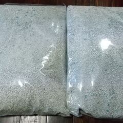 鉱物系（ベントナイト）猫砂　10L×2袋