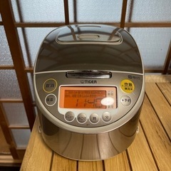 【ネット決済・配送可】タイガー 豪火IH 炊飯器 5合炊き 土鍋...