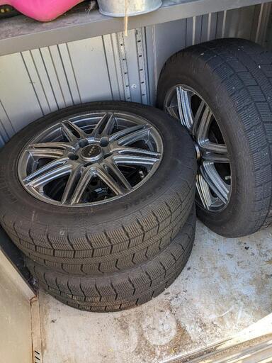 日産リーフ用 ホイール付きスタッドレスタイヤ 205/55R16 日産リーフ用 ホイール付きスタッドレスタイヤ 205/55R16